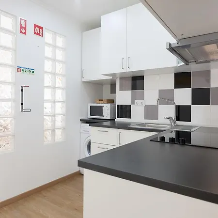 Flh Marques Bright Apartment Lisbon
